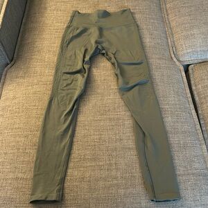 Alphalete Amplify Gravity Leggings